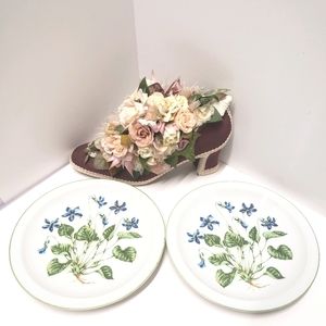 2 Vintage Royal Domino Spring Violet Plates